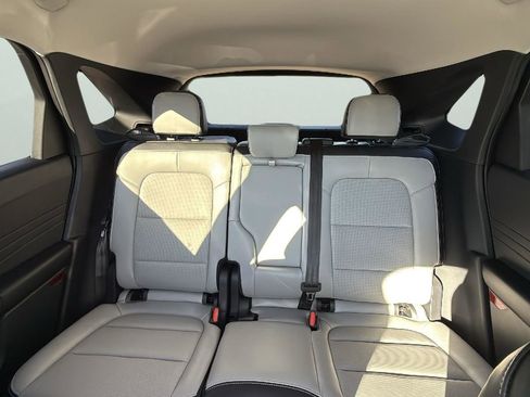 Certified 2025 Ford Escape Platinum w/ Class II Trailer Tow Package image 26