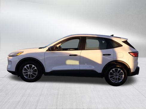 Used 2022 Ford Escape S image 4