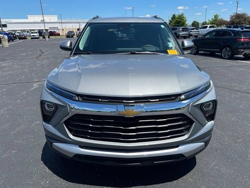 Used 2025 Chevrolet TrailBlazer LT w/ Convenience Package FWD image 5