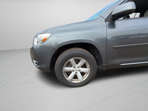Used 2010 Toyota Highlander 4WD image 26