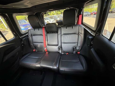 Used 2020 Jeep Wrangler Unlimited Rubicon w/ Quick Order Package 28Y Recon AWD/4WD image 21