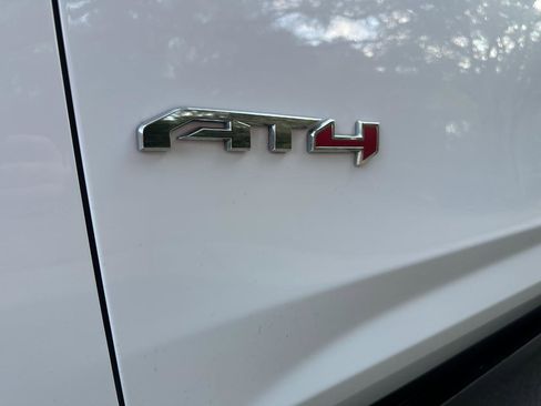 Used 2023 GMC Yukon XL AT4 image 58