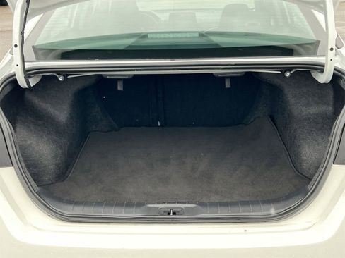 Used 2025 Nissan Altima 2.5 SV image 34