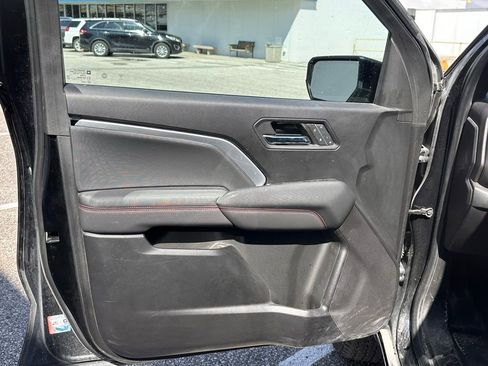 Used 2023 Chevrolet Colorado Z71 w/ Z71 Convenience Package 2 image 12