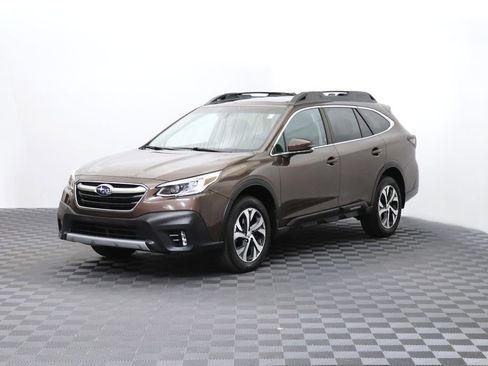 Used 2020 Subaru Outback Limited w/ Popular Package #2 AWD/4WD image 5