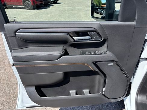 New 2026 GMC Sierra 3500 AT4 w/ AT4 Preferred Package AWD/4WD image 13