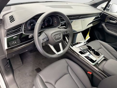 Used 2026 Audi Q7 3.0T Premium Plus w/ Premium Plus Package AWD/4WD image 10