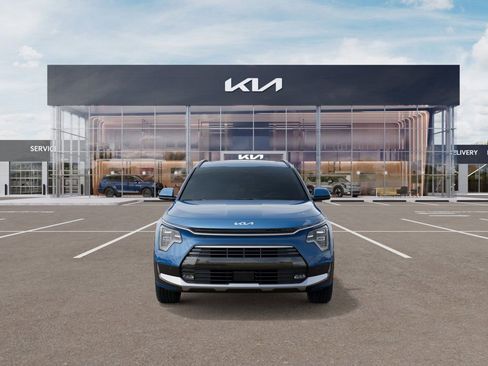 New 2026 Kia Niro SX Touring FWD image 2