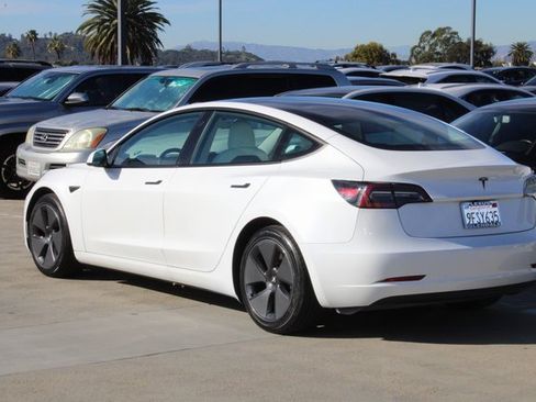 Used 2021 Tesla Model 3 Standard Range Plus image 19