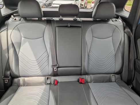 Certified 2025 Volkswagen Tiguan SE R-Line AWD/4WD image 13