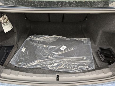 New 2025 BMW 330i Sedan w/ Convenience Package image 23