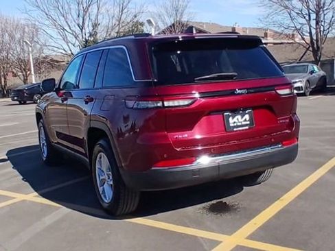 Used 2023 Jeep Grand Cherokee Laredo w/ Luxury Tech Group I image 9