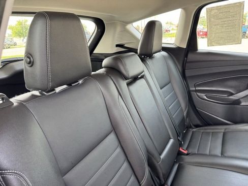 Used 2013 Ford C-MAX SEL image 39