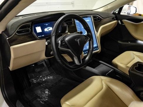 Used 2015 Tesla Model S 85D image 14