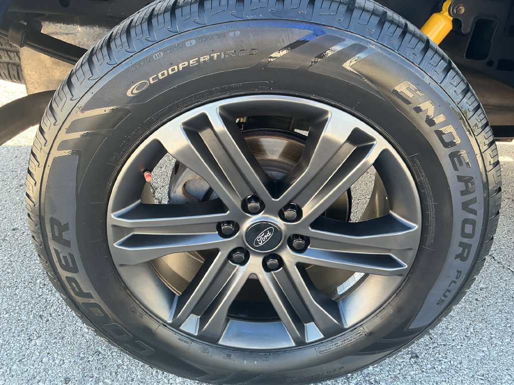 Used 2017 Ford F150 XL w/ Equipment Group 101A Mid AWD/4WD image 14