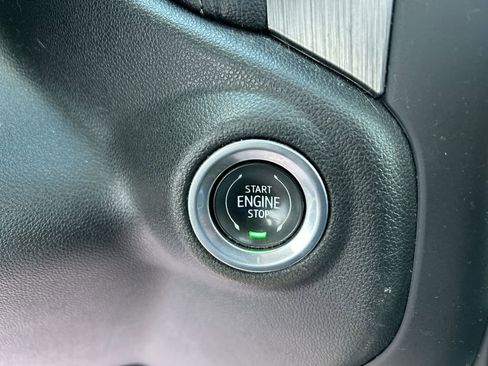 Used 2019 GMC Sierra 1500 Denali w/ Denali Ultimate Package AWD/4WD image 19