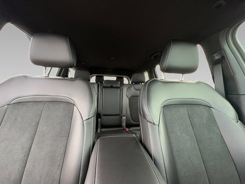 New 2026 Jeep Grand Cherokee L 2WD image 2