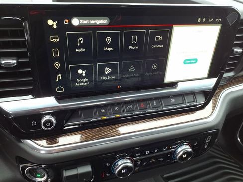 New 2026 GMC Sierra 1500 SLE w/ Preferred Package image 13