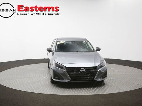 Used 2025 Nissan Altima 2.5 SV FWD image 50