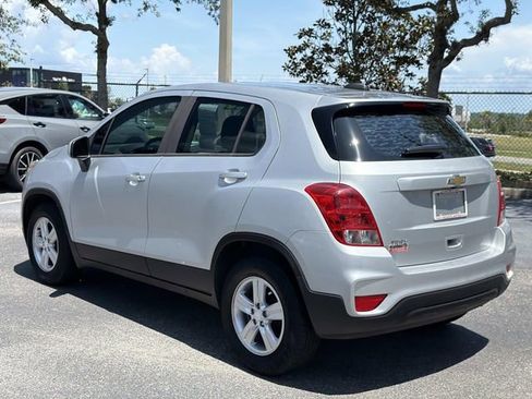 Used 2020 Chevrolet Trax LS FWD image 6