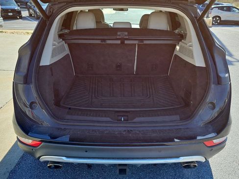 Used 2019 Lincoln MKC Reserve image 13