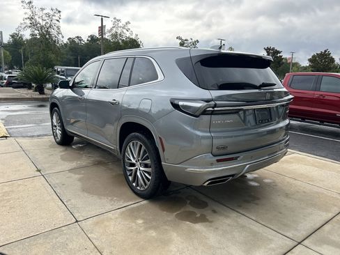 New 2025 Buick Enclave Avenir w/ Super Cruise Package image 6