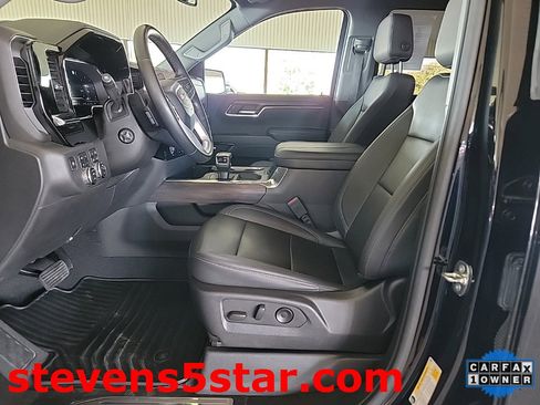 Used 2023 GMC Sierra 1500 SLT w/ SLT Premium Package image 2