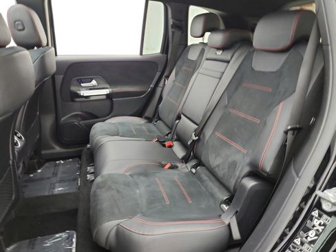 Used 2022 Mercedes-Benz GLB 250 image 15