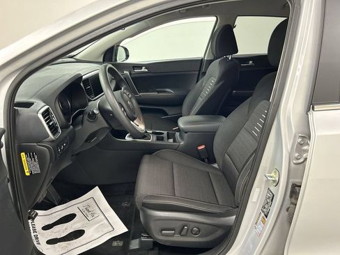 Used 2020 Kia Sportage LX w/ LX Popular Package AWD/4WD image 9