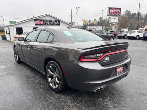 Used 2015 Dodge Charger SXT image 6
