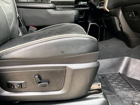 Used 2019 RAM 2500 Laramie image 23