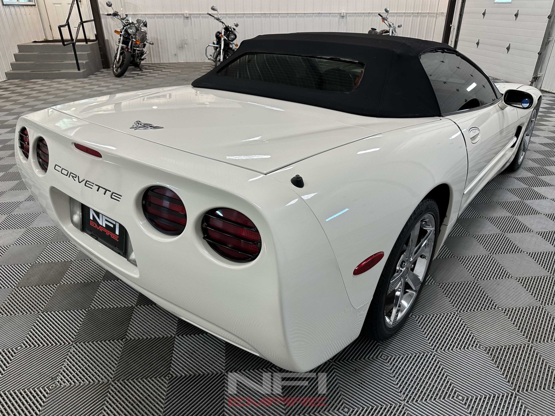 Used 2003 Chevrolet Corvette Convertible w/ Preferred Equipment Group1 RWD image 15