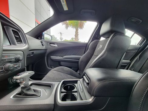 Used 2016 Dodge Charger R/T Scat Pack RWD image 15