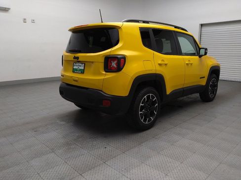 Used 2023 Jeep Renegade Latitude image 9