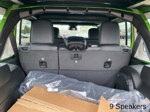 New 2025 Jeep Wrangler Unlimited Rubicon 392 image 27