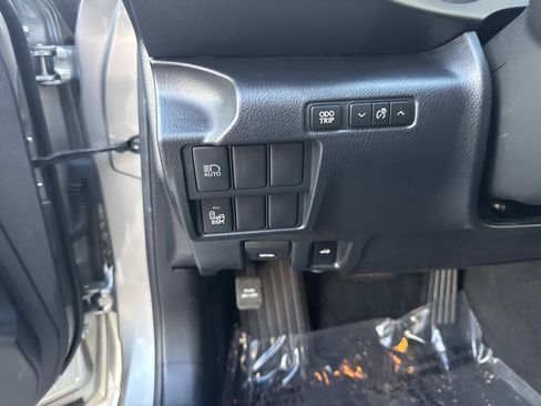 Used 2018 Lexus IS 300 image 19