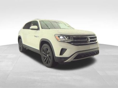 Used 2022 Volkswagen Atlas Cross Sport SE w/ Black Wheel Package image 3