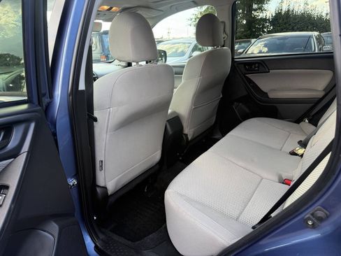Used 2017 Subaru Forester 2.5i Premium AWD/4WD image 10
