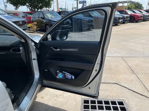 Used 2023 MAZDA CX-5 AWD 2.5 S w/ Premium Package image 16