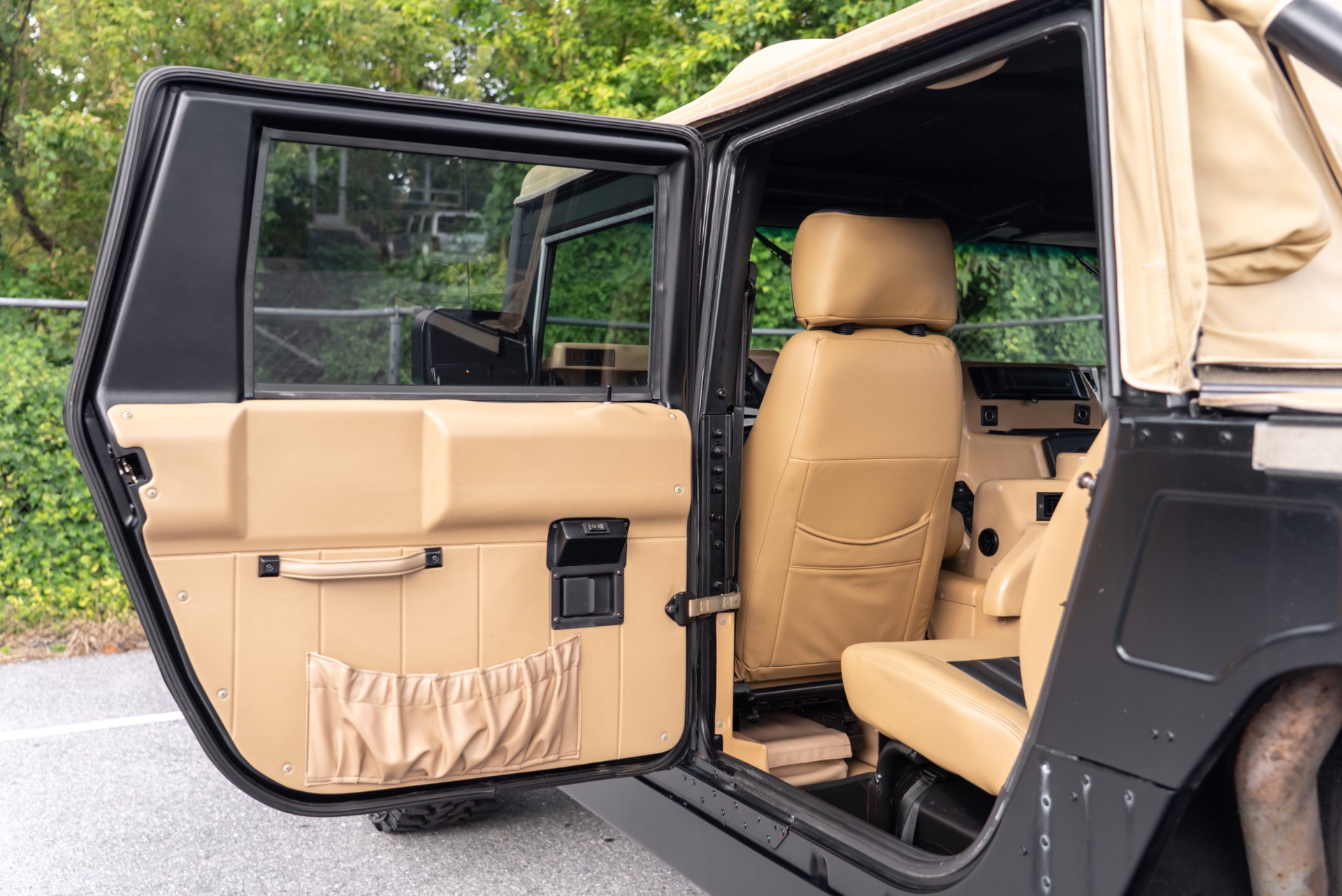 Used 2001 HUMMER H1 4-Door Open Top AWD/4WD image 18