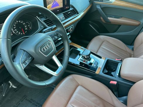 Used 2021 Audi Q5 2.0T Premium w/ Convenience Package image 10