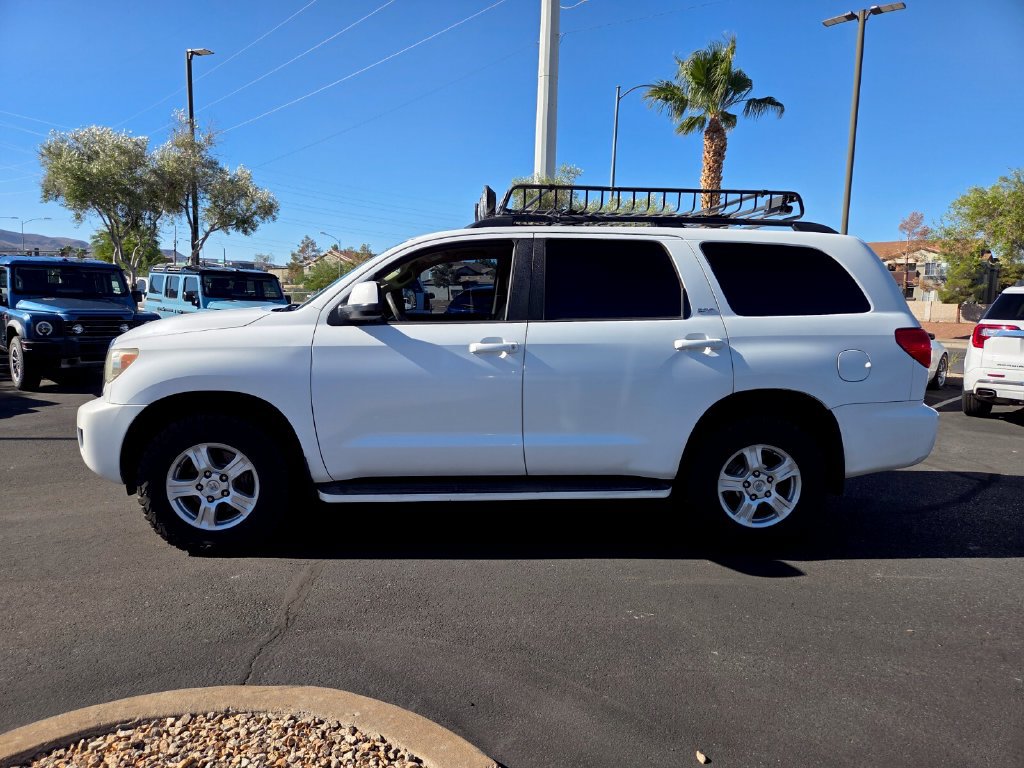 Used 2008 Toyota Sequoia SR5 w/ Towing Pkg AWD/4WD image 3