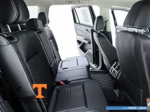 Used 2023 Volkswagen Atlas SE w/ Panoramic Sunroof Package FWD image 78