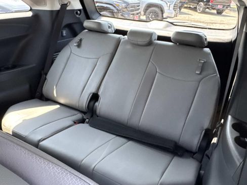 New 2026 Toyota Sienna XLE FWD image 10