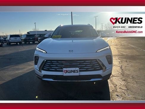 Used 2024 Buick Envision Preferred image 12