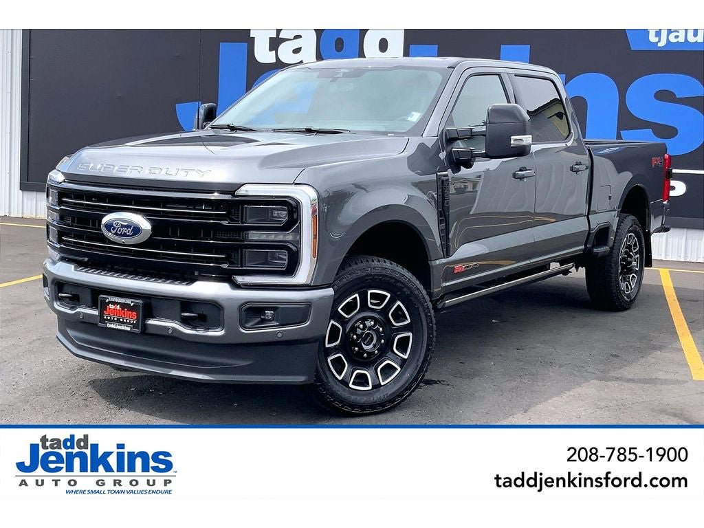 Used 2026 Ford F350 Platinum w/ FX4 Off-Road Package AWD/4WD image 1