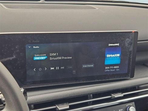 Certified 2025 Hyundai Tucson SE image 17