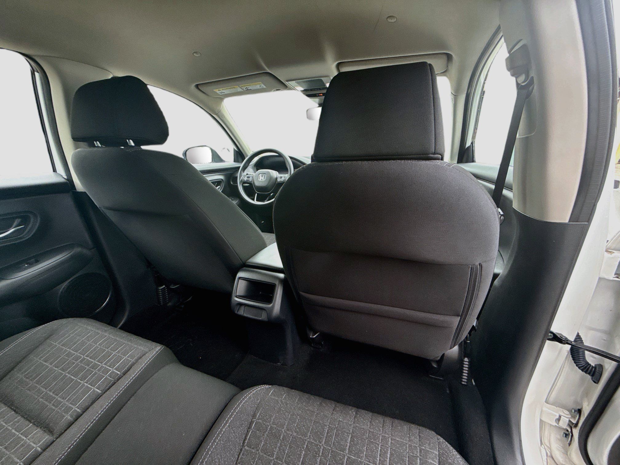 Used 2024 Honda HR-V LX image 27