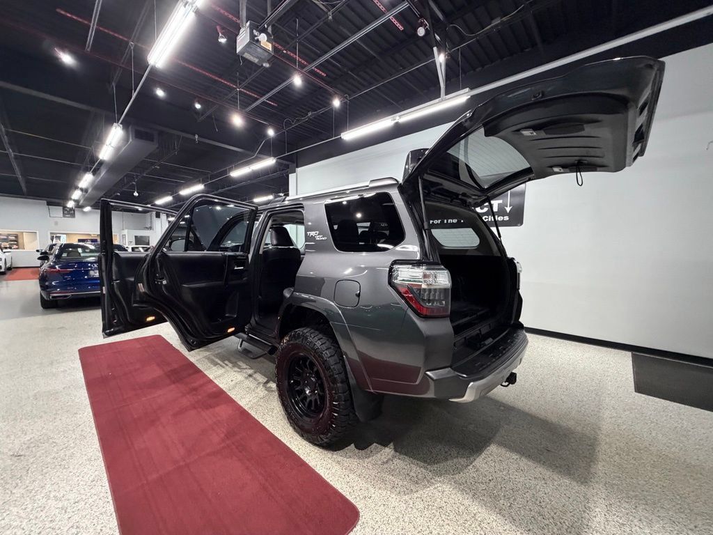 Used 2018 Toyota 4Runner TRD Off-Road Premium AWD/4WD image 62