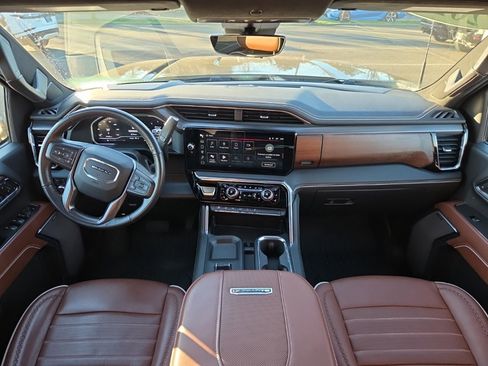 Used 2024 GMC Sierra 3500 Denali Ultimate image 22